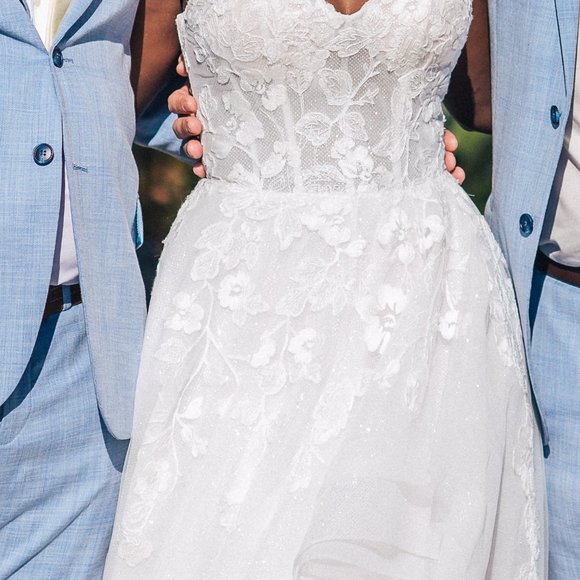 Calla Blanche L'amour Wedding Dress - Picture 5 of 7